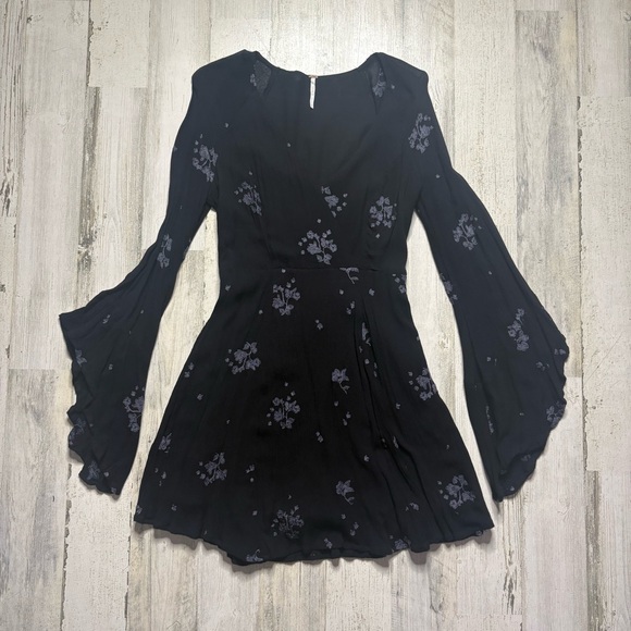 Free People Jasmine Embroidered Bell Sleeve Dress Size 2 - Picture 3 of 7